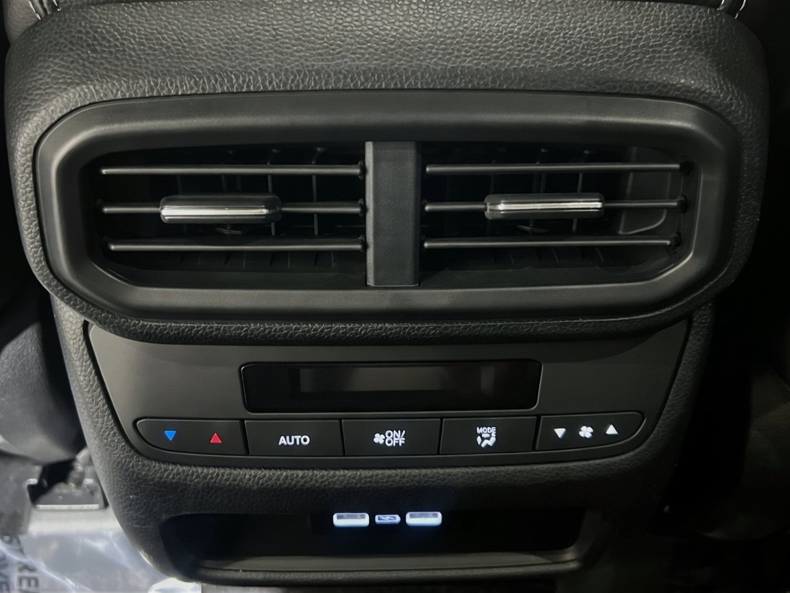 Used 2023 Honda Pilot Touring image 20