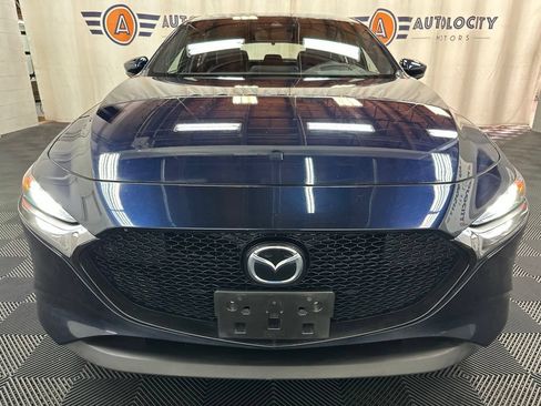Used 2019 MAZDA MAZDA3 AWD Hatchback w/ Premium Pkg image 3