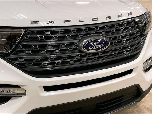 Certified 2023 Ford Explorer XLT w/ Equipment Group 202A AWD/4WD image 30