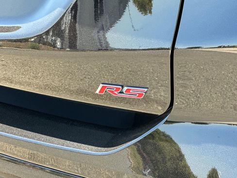 Used 2024 Chevrolet Equinox RS w/ RS Leather Package image 34