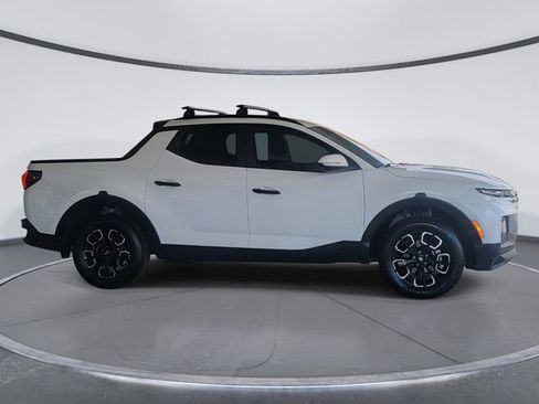Used 2024 Hyundai Santa Cruz SEL w/ Activity Package FWD image 2