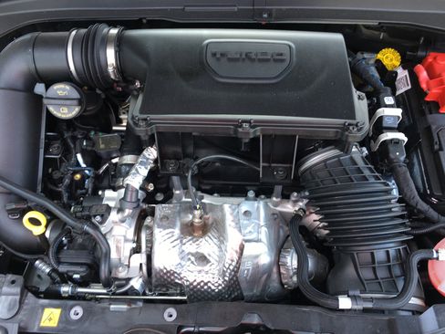 New 2025 Dodge Hornet GT w/ Cold Weather Group image 28