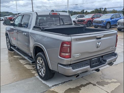 Used 2022 RAM 1500 Limited w/ Body Color Bumper Group AWD/4WD image 9