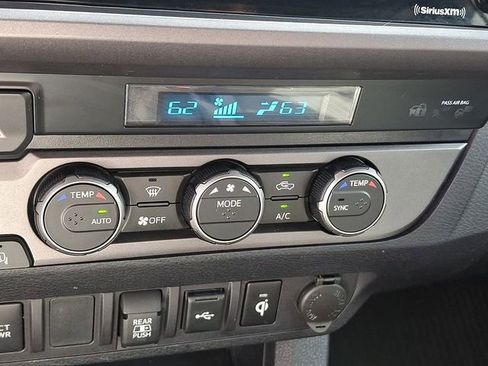 Used 2023 Toyota Tacoma TRD Sport image 16