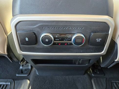 Used 2024 Ford Expedition Max Limited AWD/4WD image 14