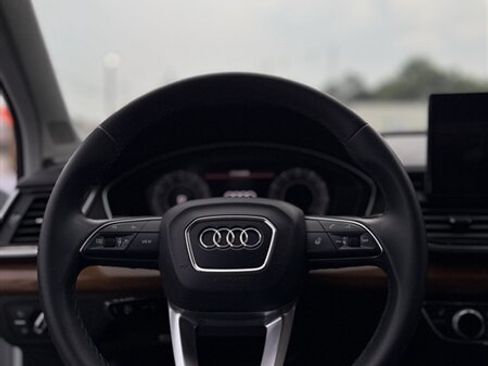Used 2023 Audi Q5 2.0T Premium Plus w/ Premium Plus Package AWD/4WD image 32