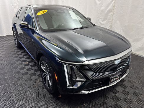 Used 2024 Cadillac Lyriq Luxury image 16