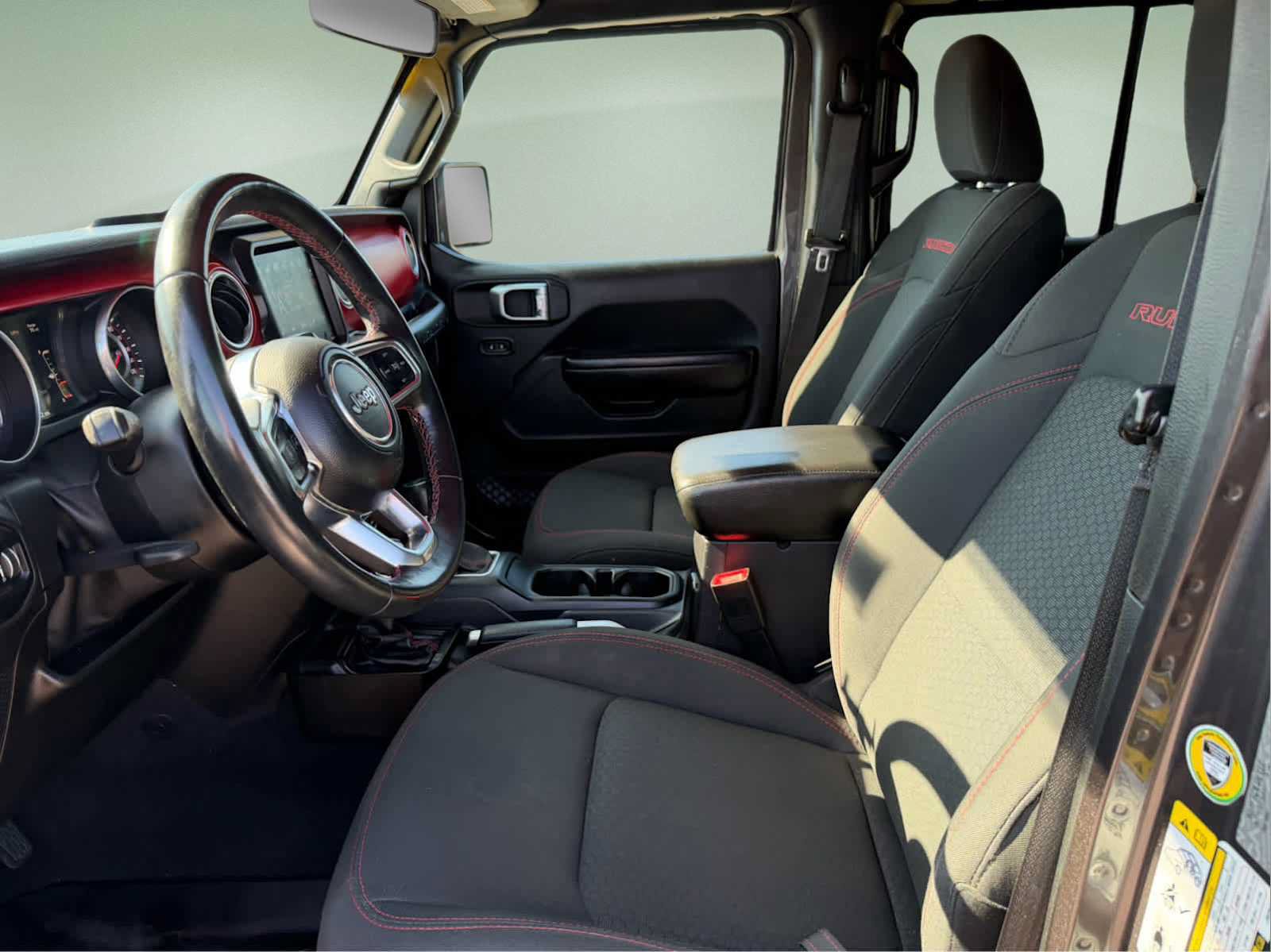 Used 2018 Jeep Wrangler Unlimited Rubicon AWD/4WD image 10