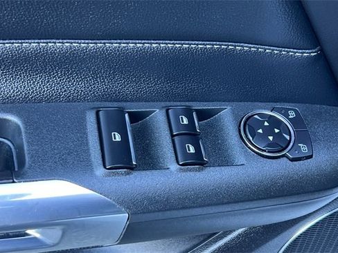 Used 2022 Ford Mustang Premium image 15