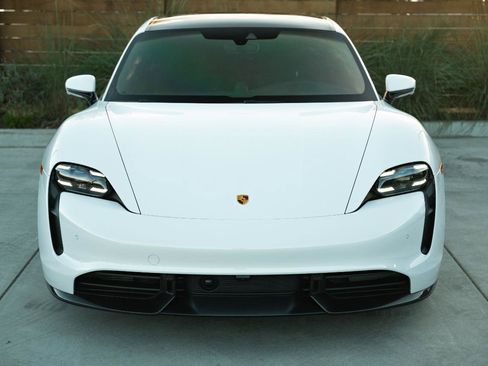 Used 2022 Porsche Taycan Turbo S image 17