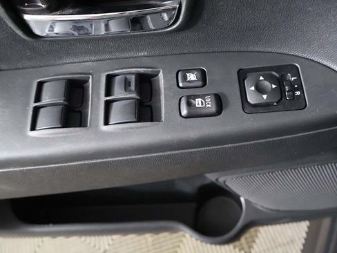 Used 2023 Mitsubishi Outlander Sport ES AWD/4WD image 32