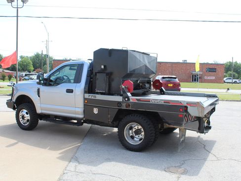 Used 2022 Ford F350 XL w/ STX Appearance Package AWD/4WD image 8