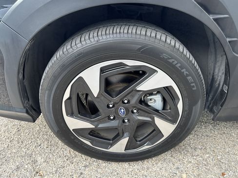 Certified 2024 Subaru Crosstrek 2.5i Limited w/ Crosstrek Mirror Package AWD/4WD image 6