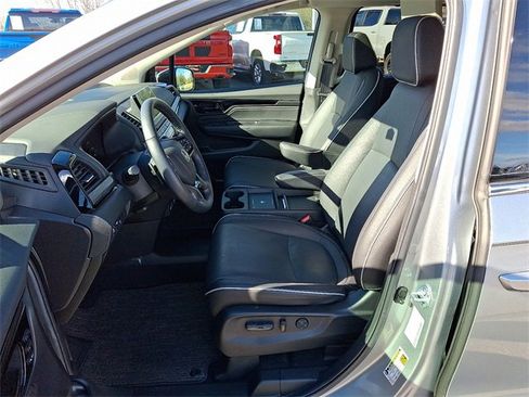 Used 2025 Honda Odyssey Elite image 11