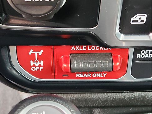 Used 2024 Jeep Wrangler Sport AWD/4WD image 21