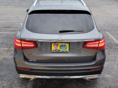 Used 2019 Mercedes-Benz GLC 300 w/ Premium Package image 29