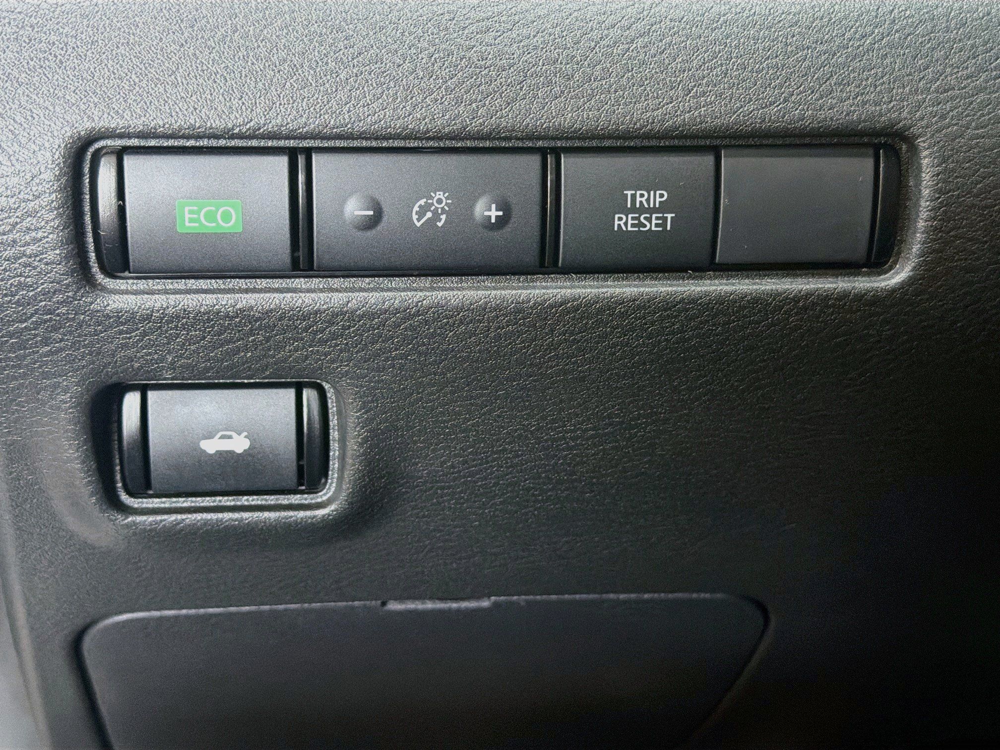 Used 2023 Nissan Sentra SV FWD image 16