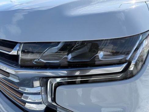 Used 2024 Chevrolet Suburban High Country w/ Max Trailering Package image 9