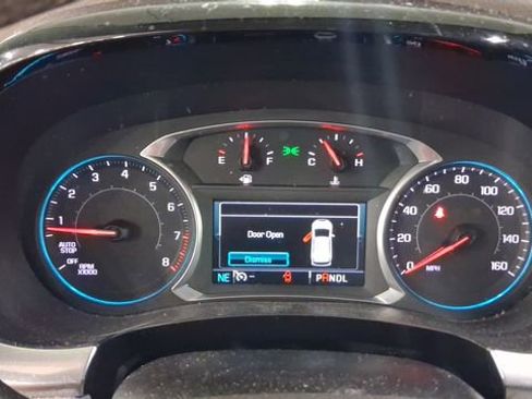 Used 2019 Chevrolet Traverse Premier w/ Driver Confidence II Package FWD image 29