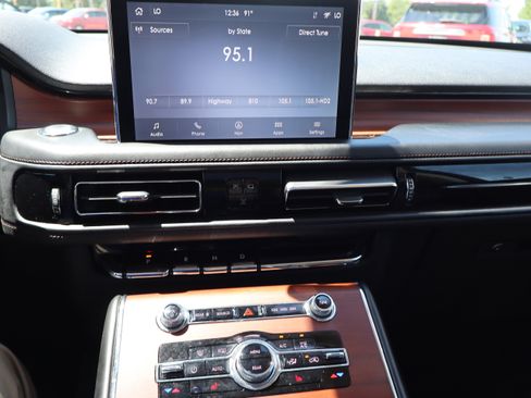 Used 2023 Lincoln Aviator Reserve image 21