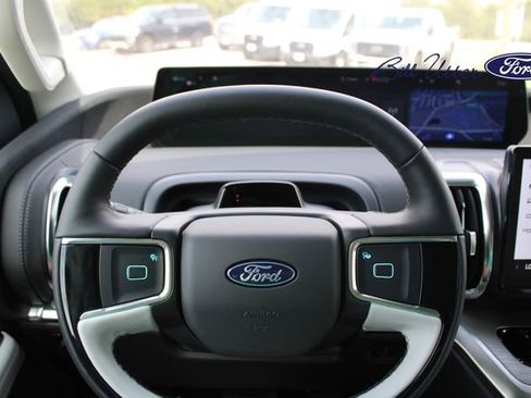 New 2025 Ford Expedition Max Platinum image 16