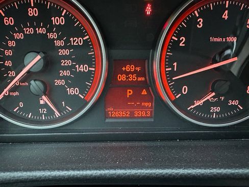 Used 2013 BMW 328i Convertible image 13