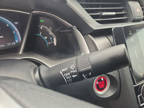 Used 2017 Honda Civic EX image 25