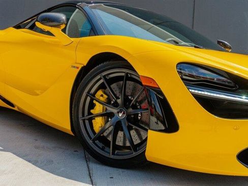 Used 2023 McLaren 720S image 36