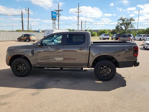 New 2025 Ford Ranger Lariat w/ Black Appearance Package image 2
