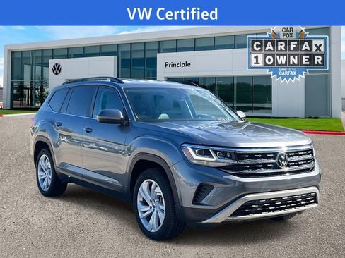 Certified 2021 Volkswagen Atlas SE image 3