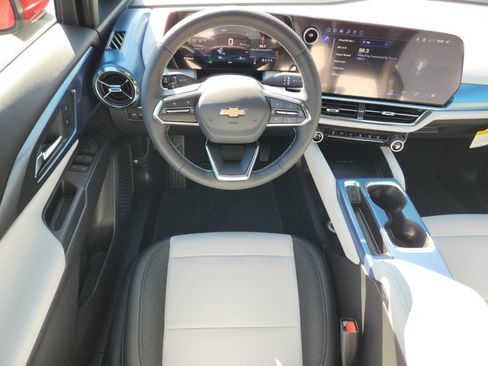 New 2026 Chevrolet Equinox EV LT image 9