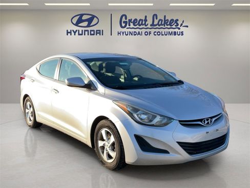 Used 2015 Hyundai Elantra SE image 7