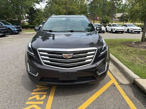 Used 2017 Cadillac XT5 Premium Luxury FWD image 9