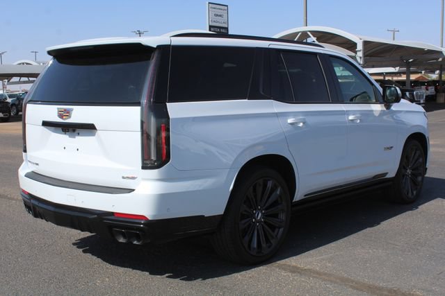 Used 2026 Cadillac Escalade V AWD/4WD image 3