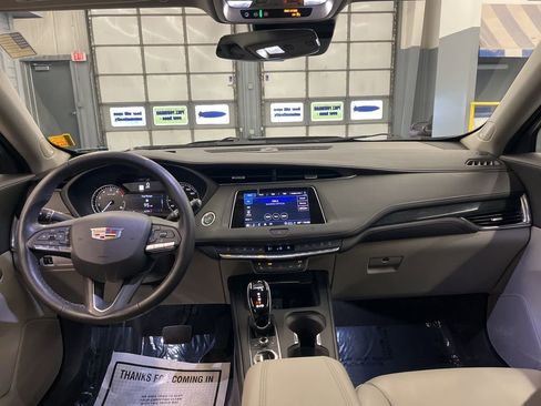 Used 2021 Cadillac XT4 Premium Luxury w/ Cold Weather Package image 35
