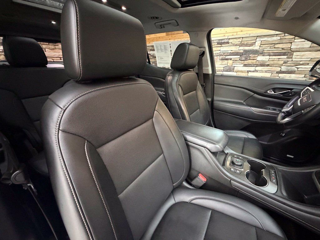 Used 2021 GMC Acadia SLT AWD/4WD image 30