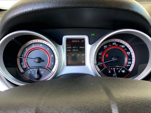 Used 2018 Dodge Journey SXT w/ Connectivity Group FWD image 26