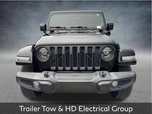 Used 2022 Jeep Wrangler Unlimited Sahara AWD/4WD image 3