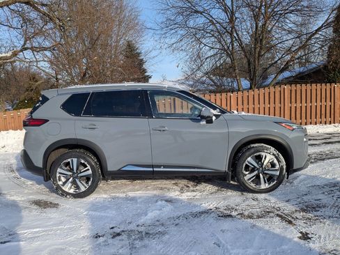 Certified 2021 Nissan Rogue SL w/ Premium Package image 4