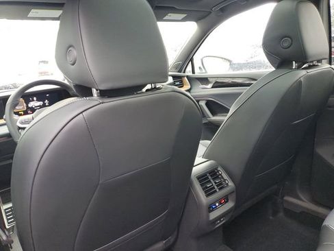 New 2026 Volkswagen Tiguan SEL R-Line image 13