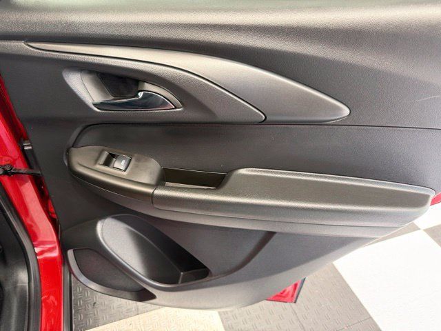 Used 2026 Chevrolet TrailBlazer RS w/ Driver Confidence Package FWD image 25