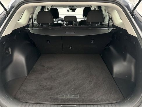 Used 2023 Kia Sportage LX image 18