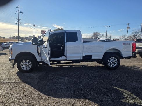 Used 2025 Ford F350 XLT w/ FX4 Off-Road Package image 9