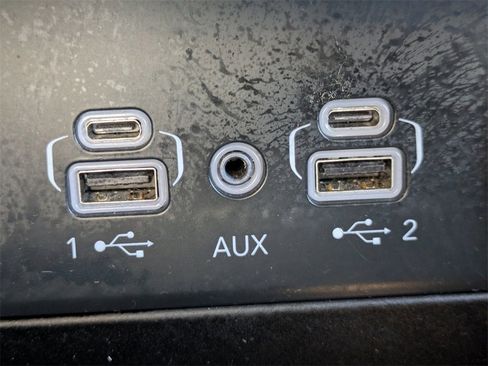 Used 2023 Jeep Grand Cherokee L Laredo image 23