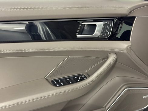 Used 2023 Porsche Panamera 4S image 15