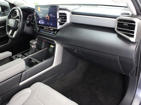 Used 2023 Toyota Tundra Limited AWD/4WD image 39