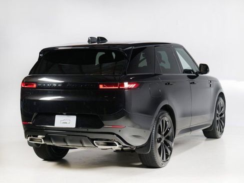New 2026 Land Rover Range Rover Sport Dynamic SE AWD/4WD image 2