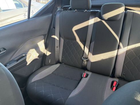 Used 2020 Nissan Kicks SV image 38
