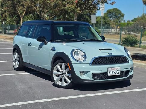 Used 2014 MINI Cooper Clubman S FWD image 2