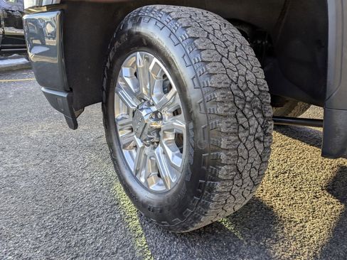 Used 2021 GMC Sierra 2500 Denali image 38